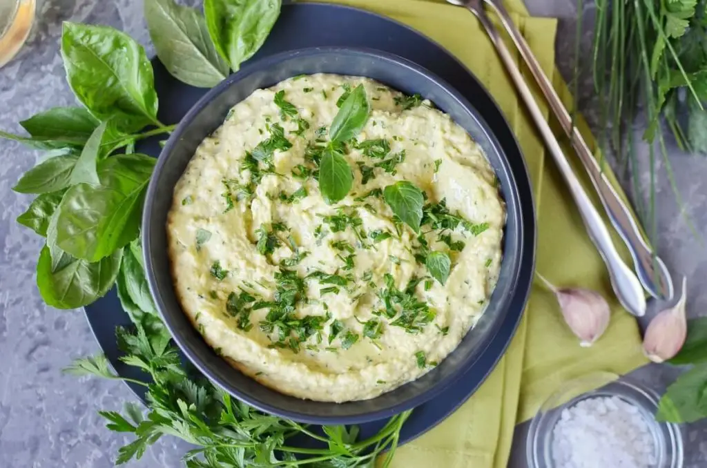 Green Goddess Hummus