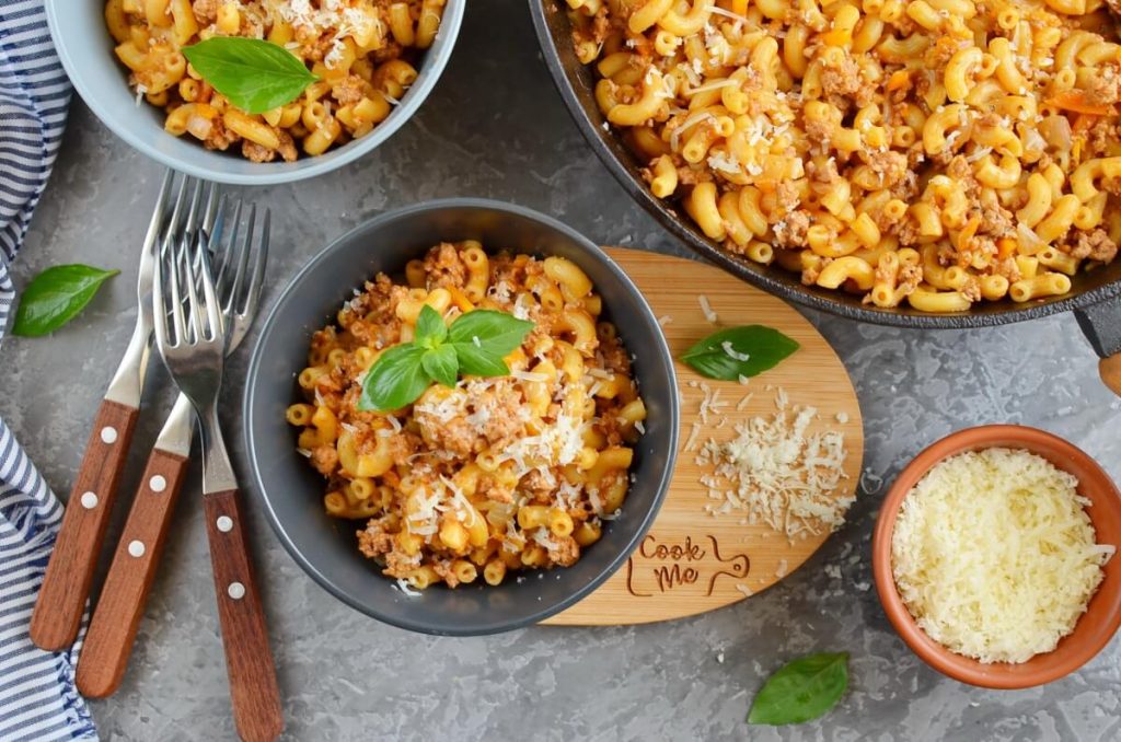 How to serve Homemade Hamburger Helper