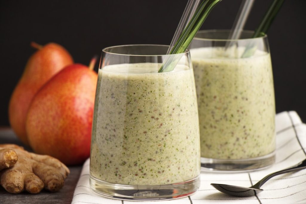 Healthy Pear Ginger Chia Smoothie Recipe-Pear Ginger Smoothie-Pear Smoothie