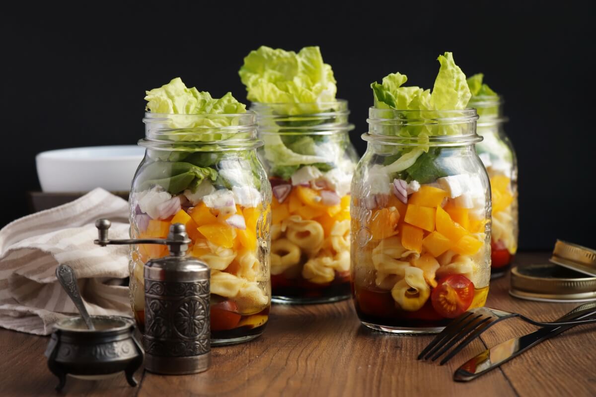 Jar Salad with Tortellini Recipe-Healthy Mason Jar Salad-Tortellini Salad in a Jar