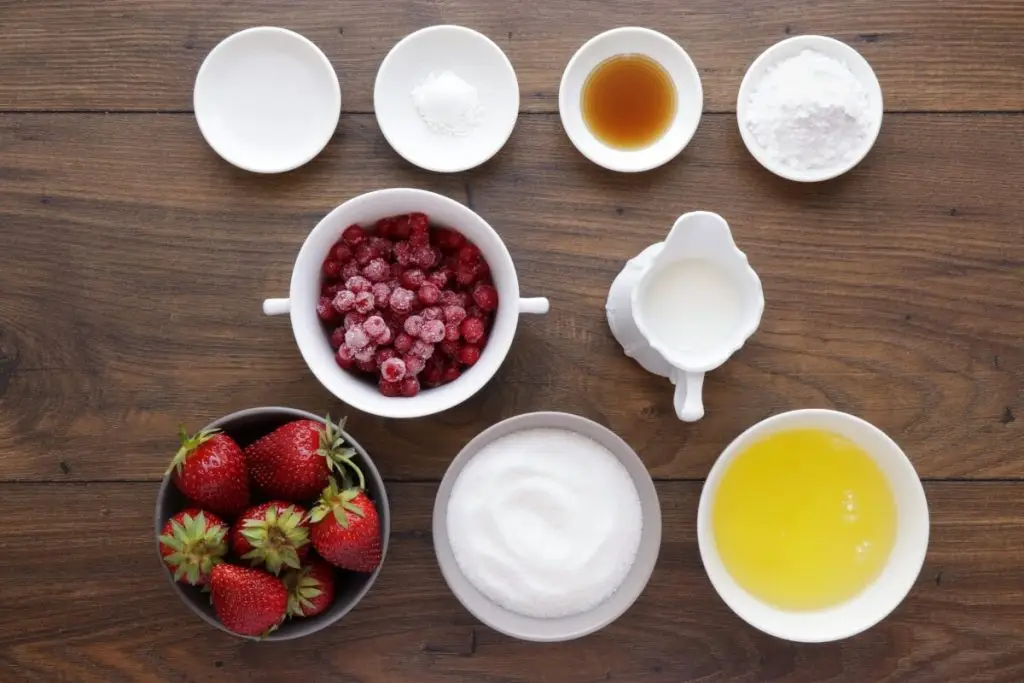 Ingredients for Strawberry Pavlova