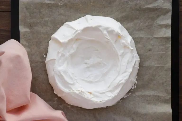 Step 5 - Strawberry Pavlova