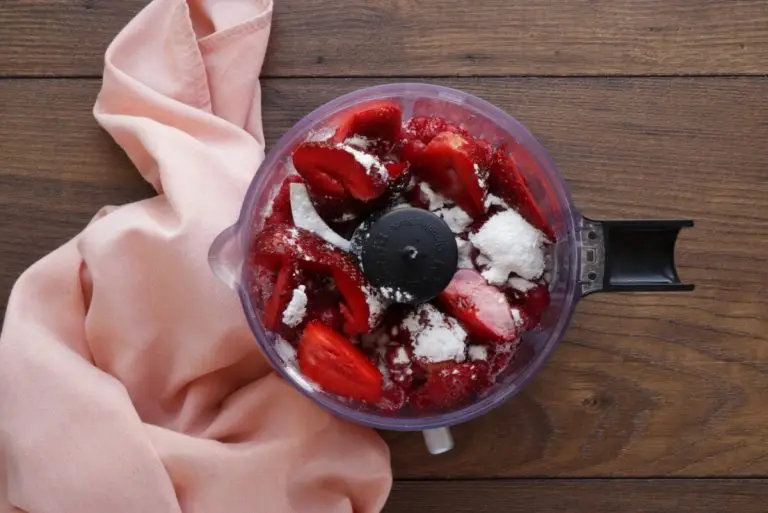 Step 7 - Strawberry Pavlova