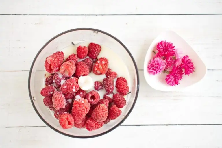 Step 1 - Vanilla Raspberry Chia Pudding
