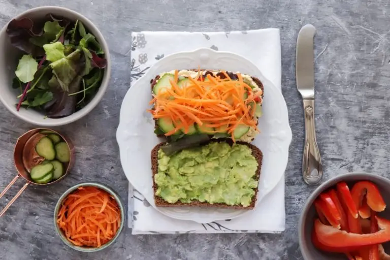 Step 2 - Veggie & Hummus Sandwich
