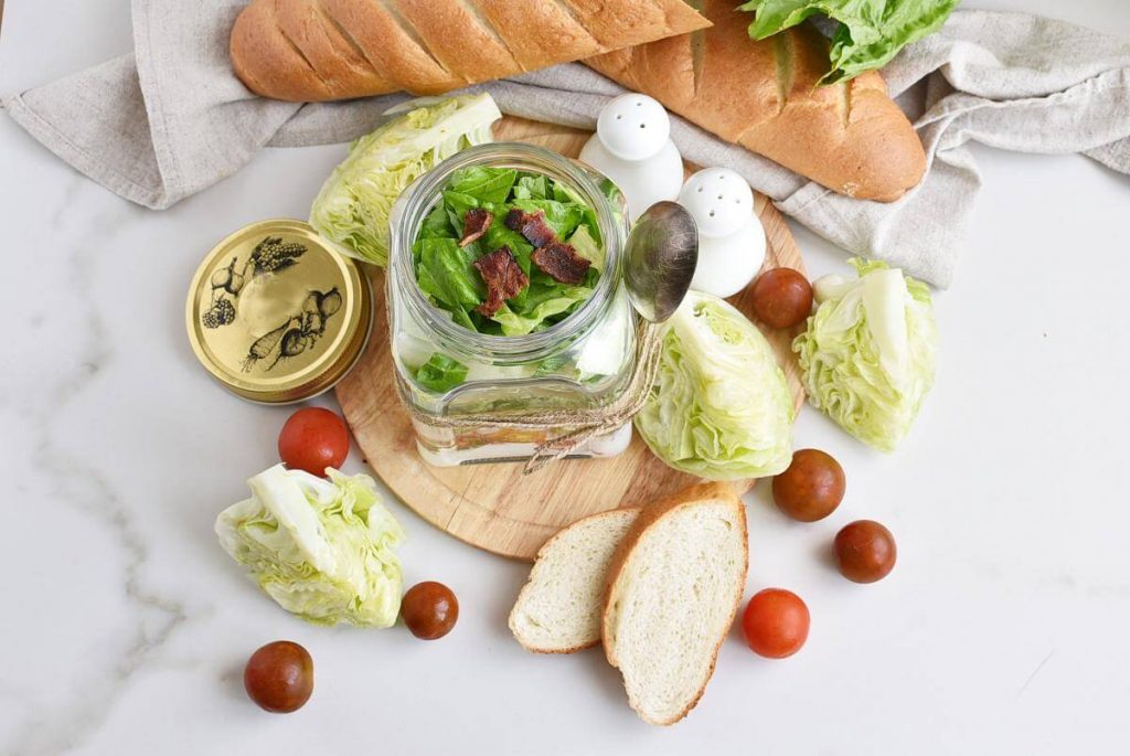 Wedge Salad in a Jar Recipes–Homemade Wedge Salad in a Jar– Wedge Salad in a Jar