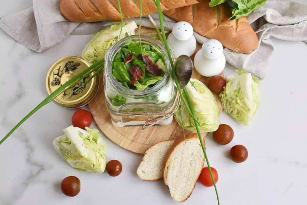 How to serve Wedge Salad in a Jar