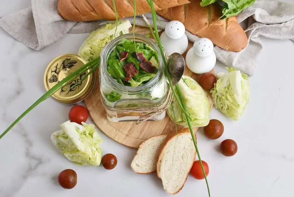 Wedge Salad in a Jar