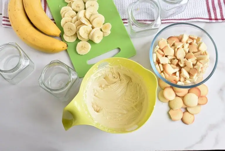 Step 1 - Banana Cream Pie in a Jar