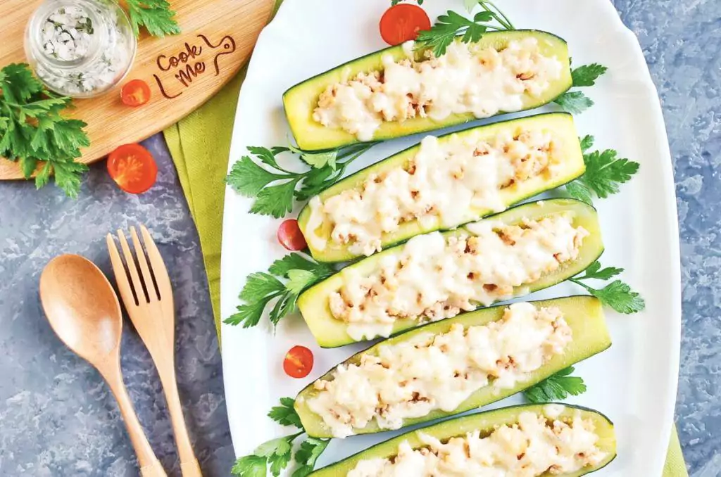 Buffalo-Chicken-Zucchini-Boats-Recipe-How-To-Make-Buffalo-Chicken-Zucchini-Boats-Delicious-Buffalo-Chicken-Zucchini-Boats