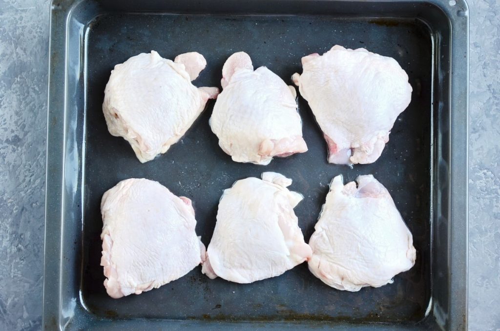 Crispy Chicken Thighs One-Pan Meal recipe - step 4