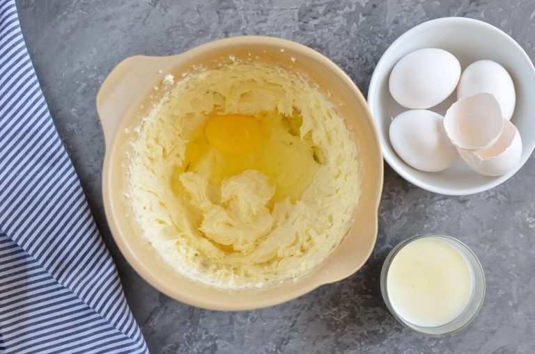 French Coffee Plum Cake Recipe Cook.me Recipes