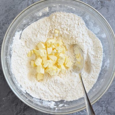 Garlic Cheese Bombs recipe - step 3