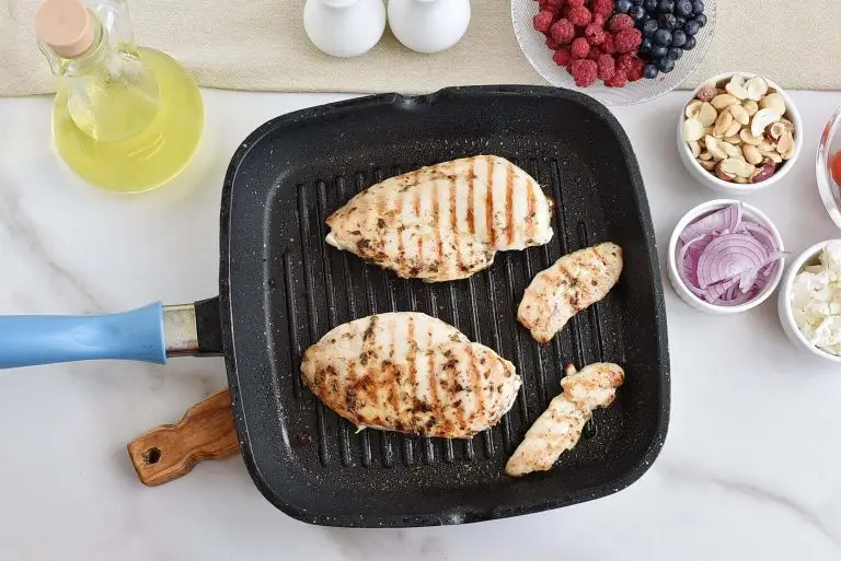 Step 3 - Grilled Chicken Salad with Raspberry