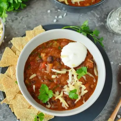 Homemade Vegetarian Chili Recipe-How To Make Homemade Vegetarian Chili-Delicious Homemade Vegetarian Chili