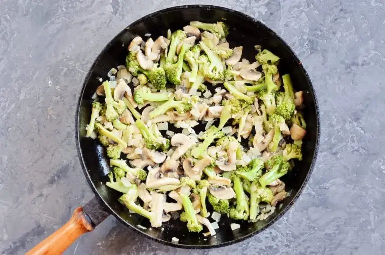 Step 3 - Mushroom, Broccoli & Cheddar Bundles
