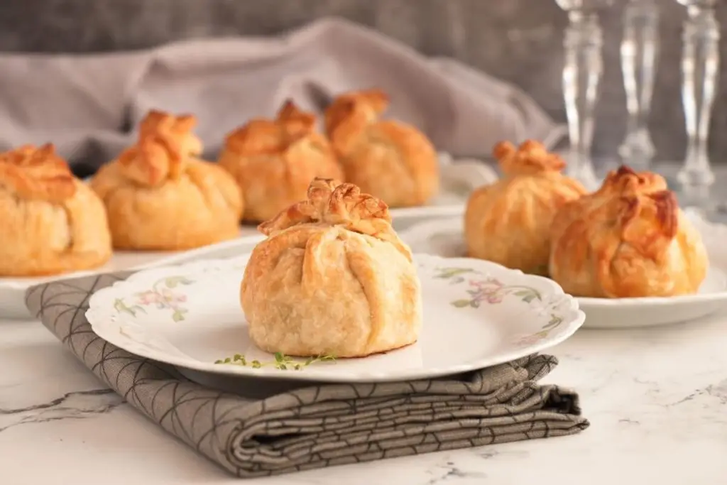 Mini Cheeseburger Pastry Bundles