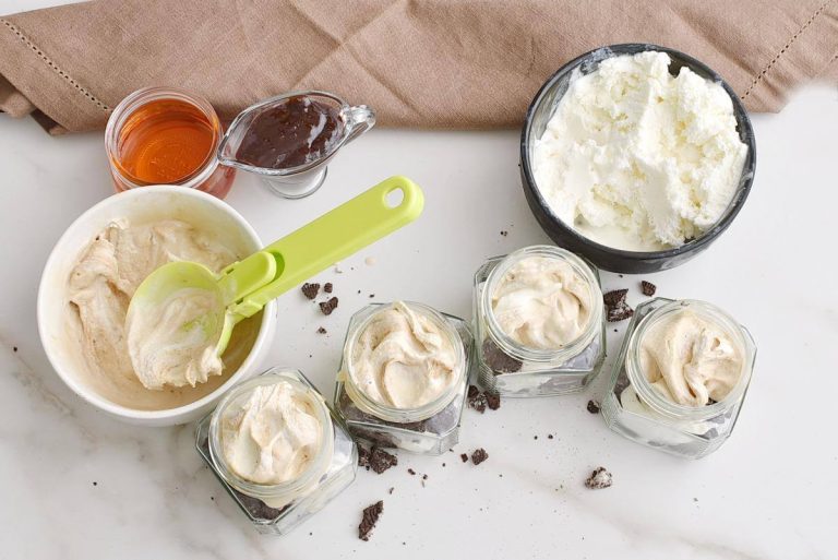 Step 2 - Mud Pie in a Jar