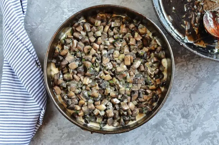 Mushroom Pie recipe - step 8