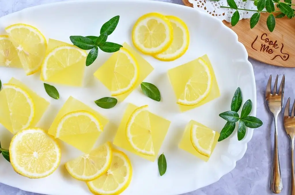 Naturally Sweetened Homemade Lemon Jello