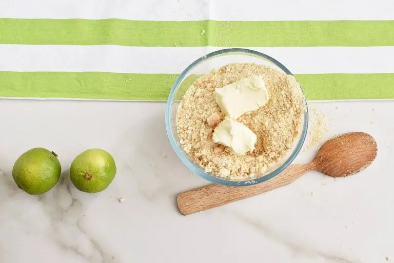 Step 2 - No Bake Key Lime Pie in a Jar