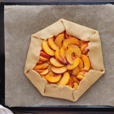 Fresh Peach Crostata recipe - step 5