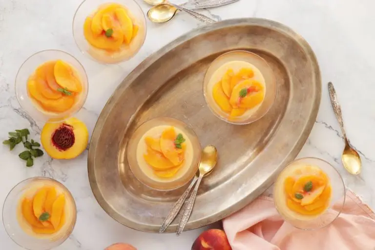 How to serve Peach Mousse