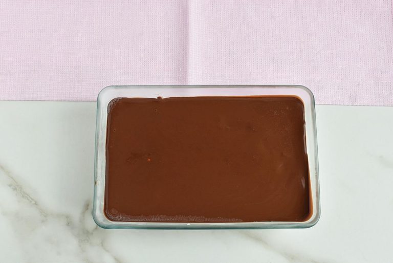 Step 9 - Ptichye Moloko (Bird’s Milk)