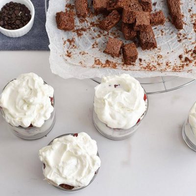 Raspberry Brownie Cheesecake Trifles recipe - step 6