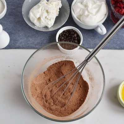 Raspberry Brownie Cheesecake Trifles recipe - step 2