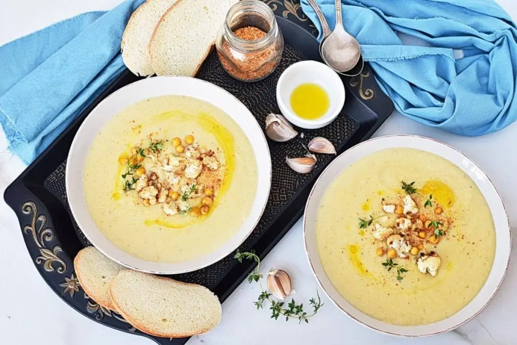 Roasted Cauliflower & Chickpea Soup