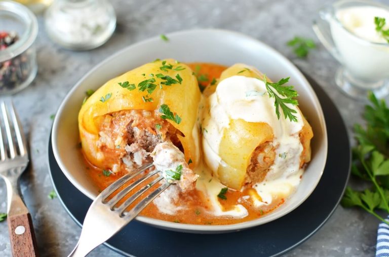 Step 7 - Romanian Stuffed Peppers (Ardei Umpluti)