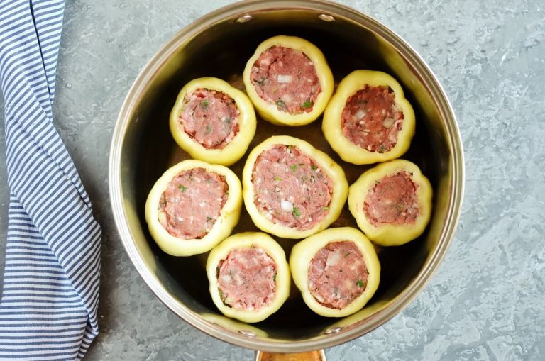 Step 4 - Romanian Stuffed Peppers (Ardei Umpluti)