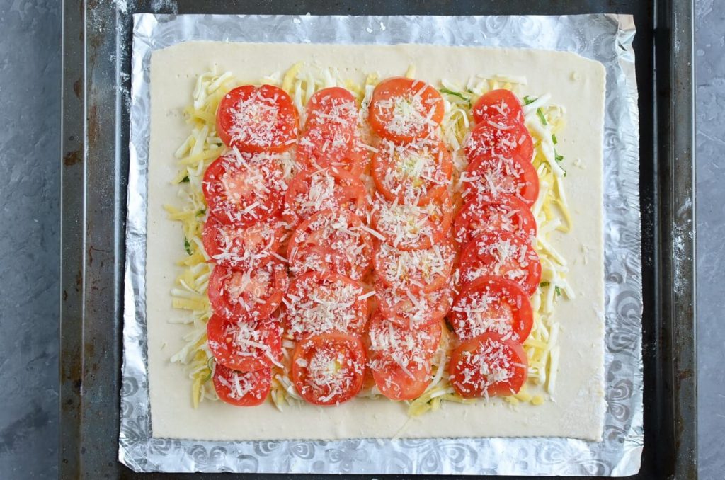 Tomato Tart with Three Cheeses recipe - step 3