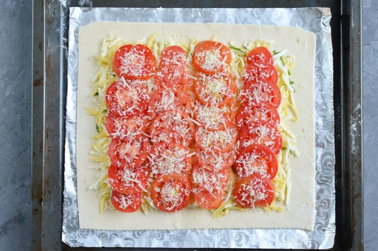 Step 3 - Tomato Tart with Three Cheeses