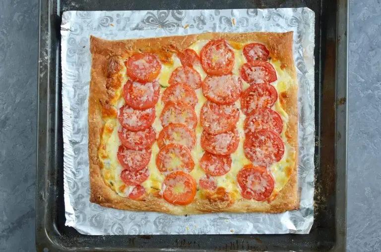 Step 4 - Tomato Tart with Three Cheeses