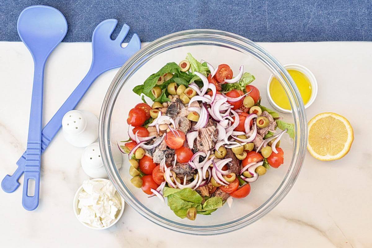 Tuscan Tuna and White Bean Salad Recipe–Homemade Tuscan Tuna and White Bean Salad–Easy Tuscan Tuna and White Bean Salad