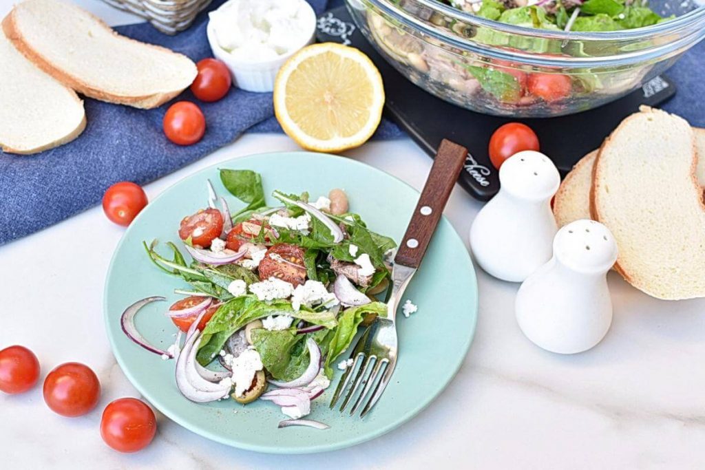 How to serve Tuscan Tuna and White Bean Salad