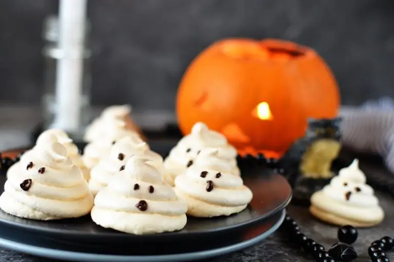 Step 9 - Almond Meringue Ghost Cookies