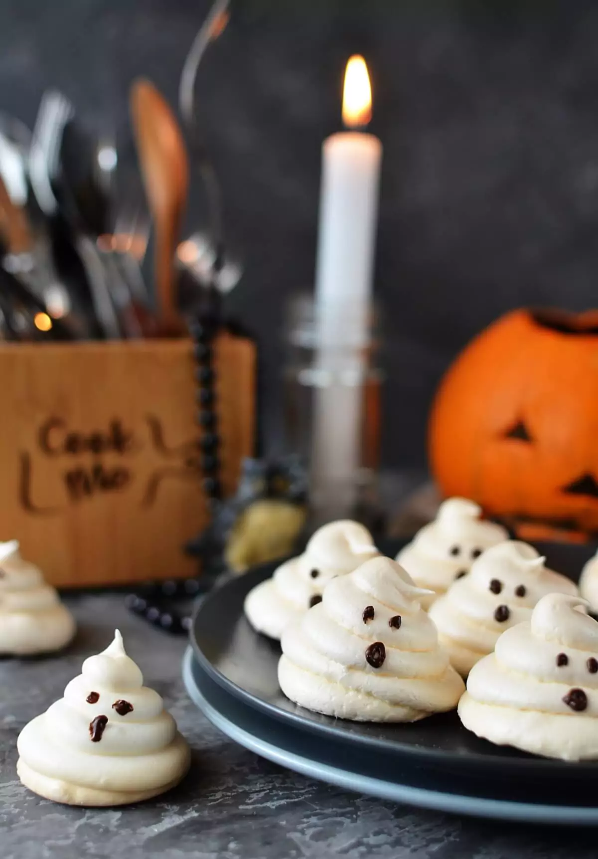 Almond Meringue Ghost Cookies