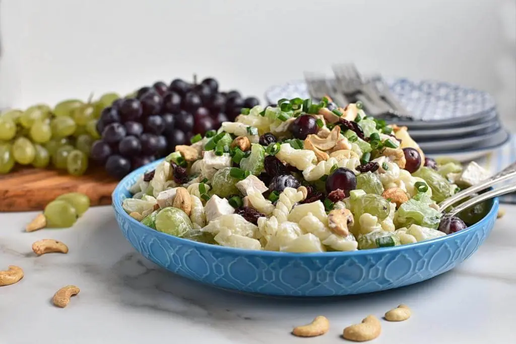 Cashew-Chicken Rotini Salad