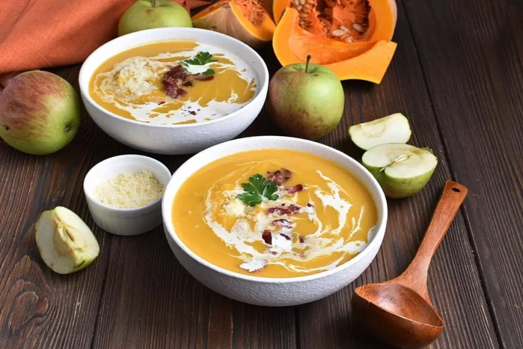 Creamy Butternut Squash Soup with Apple