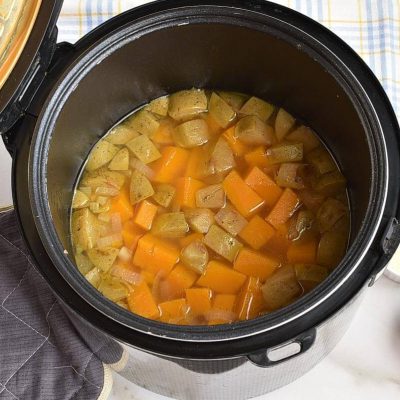 Creamy Butternut Squash Soup with Apple recipe - step 3