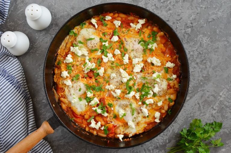 Step 6 - Easy Shakshuka with Feta