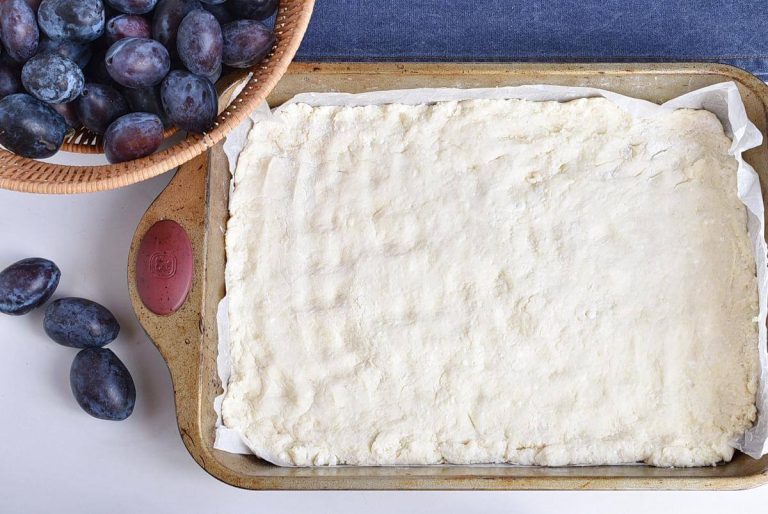Step 5 - German Damson Plum Cake