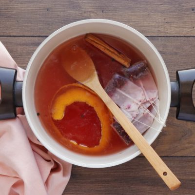 Hibiscus Poached Pears recipe - step 2