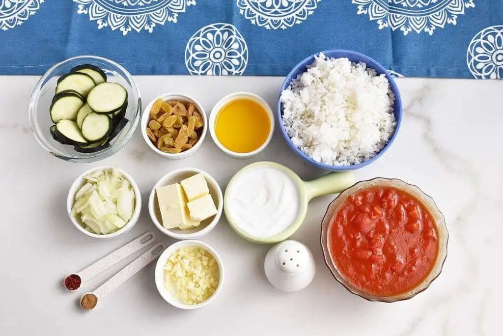 Ingredients for Middle Eastern Fried Tomato Rice