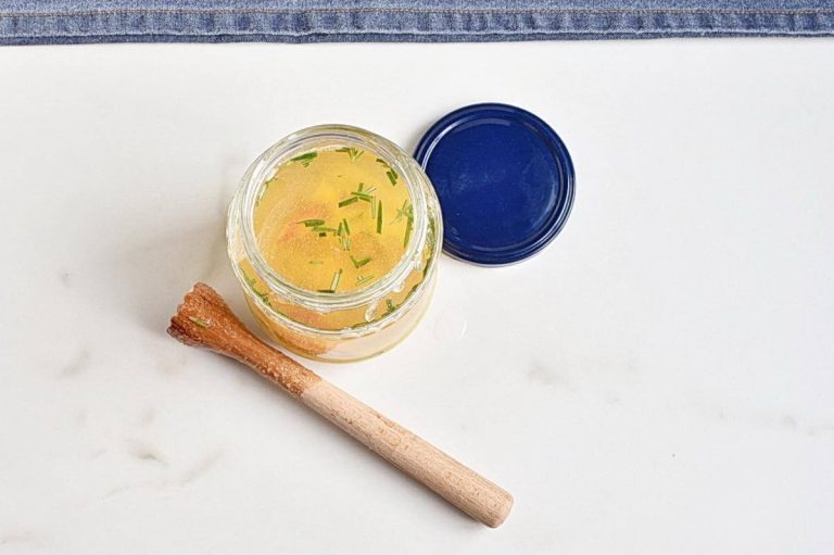 Step 1 - Peach-Rosemary Shrub Syrup