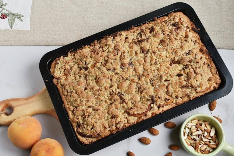 Step 9 - Peach Streusel Slab Pie