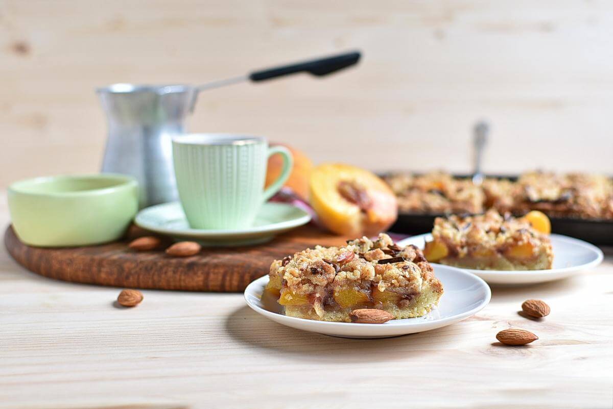 Peach Streusel Slab Pie